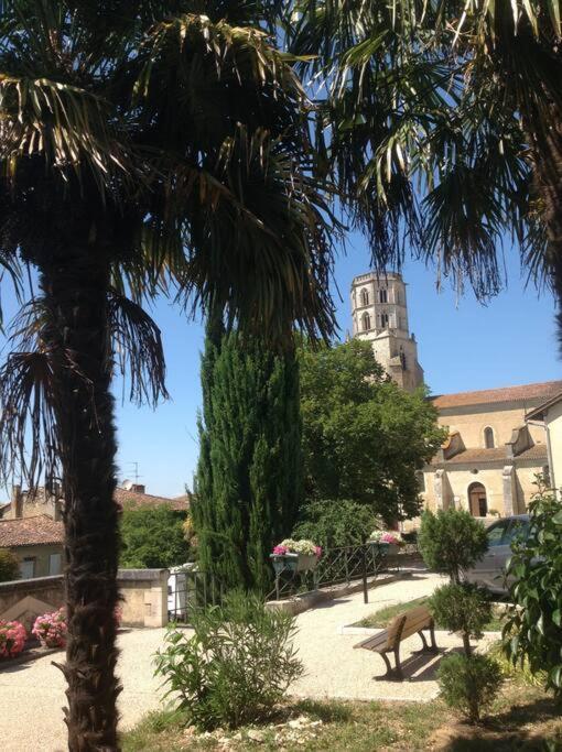 Ancien Presbytere Au Coeur Du Village Mauvezin  Exterior photo
